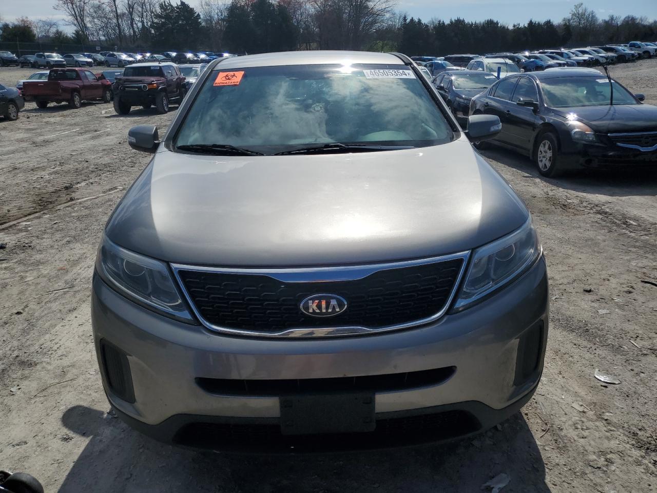 2015 KIA SORENTO LX - Image 5