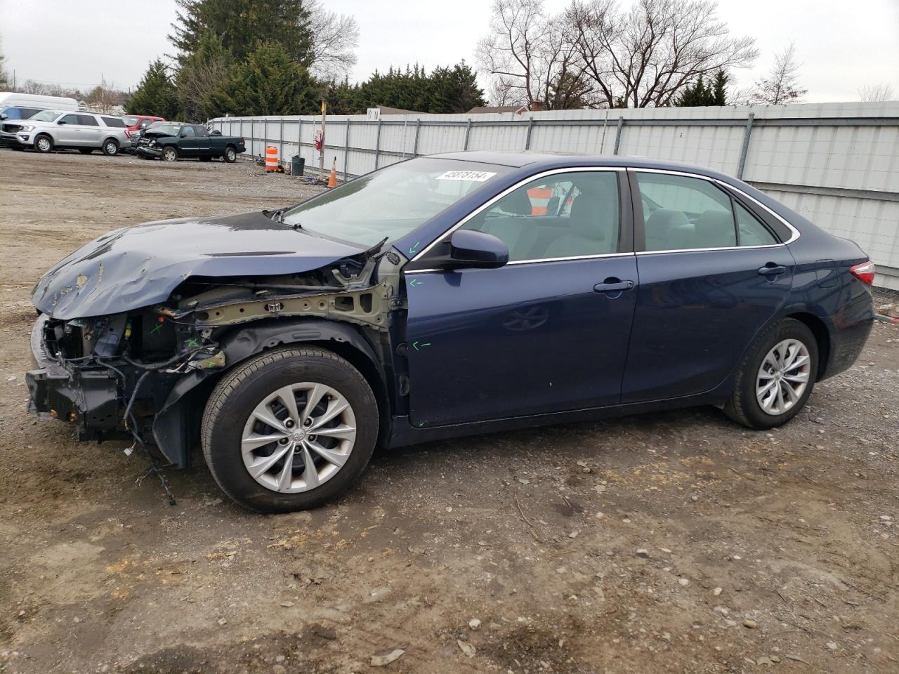 2016 TOYOTA CAMRY LE
