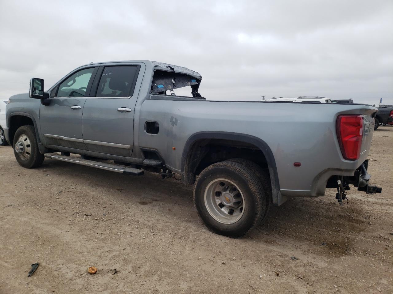 2024 CHEVROLET SILVERADO - Фото 2