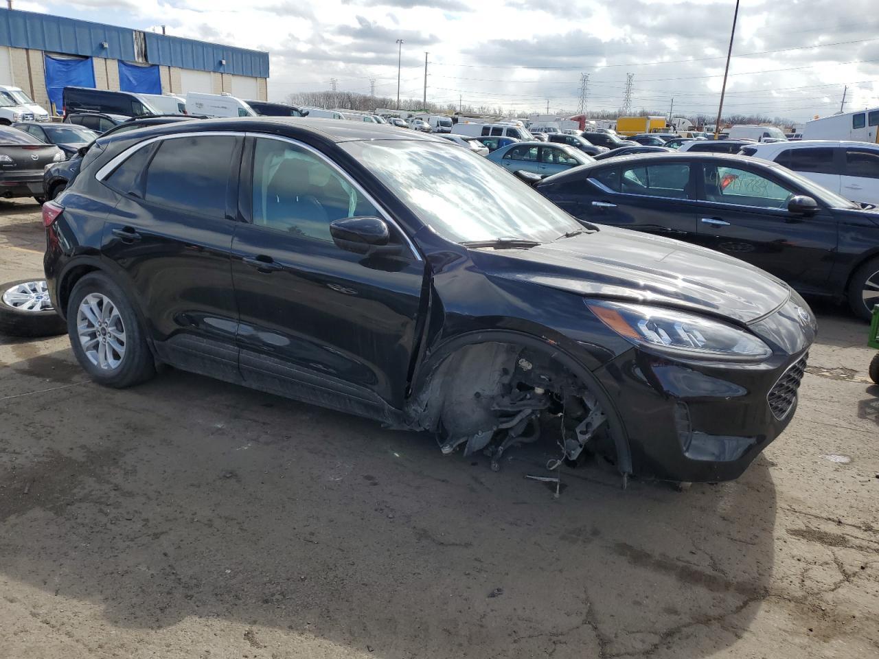 2020 FORD ESCAPE SE - Image 4