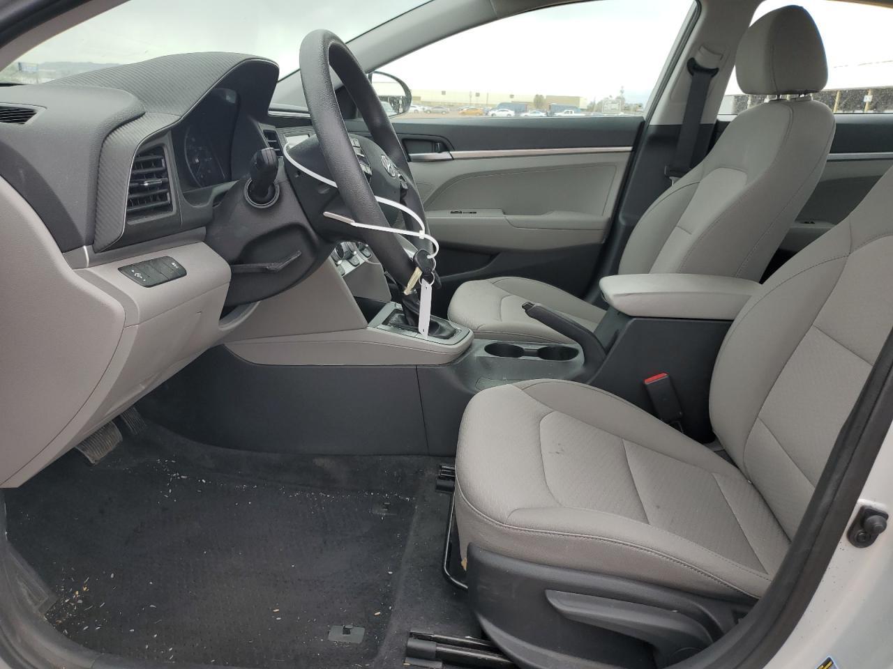 2019 HYUNDAI ELANTRA SE - Фото 7