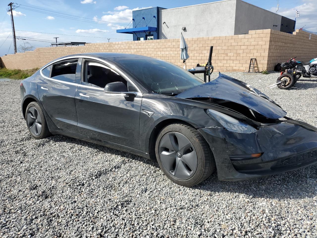 2019 TESLA MODEL 3 - Image 4