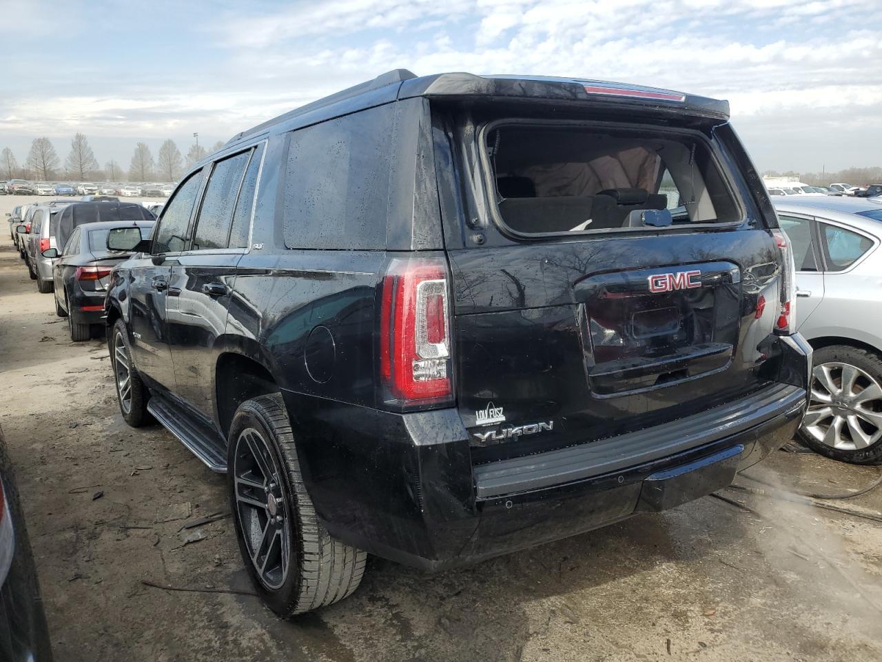 2016 GMC YUKON SLT - Image 2