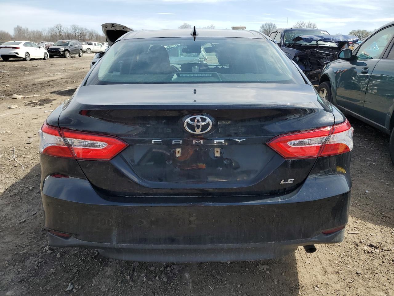 2020 TOYOTA CAMRY LE - Фото 6