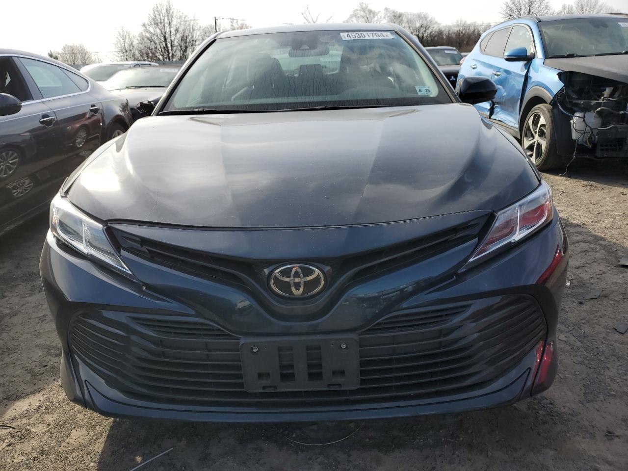 2020 TOYOTA CAMRY LE - Фото 5