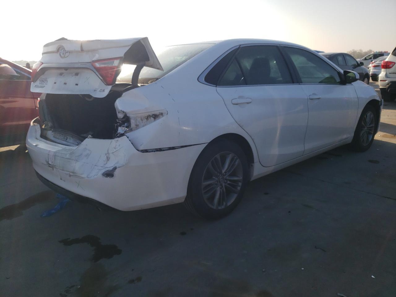 2017 TOYOTA CAMRY LE - Image 3