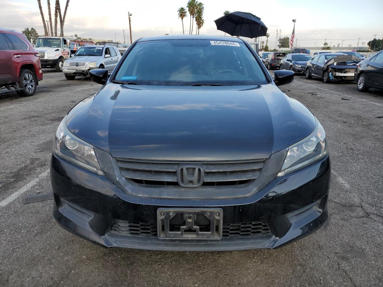 2014 HONDA ACCORD LX - Image 5