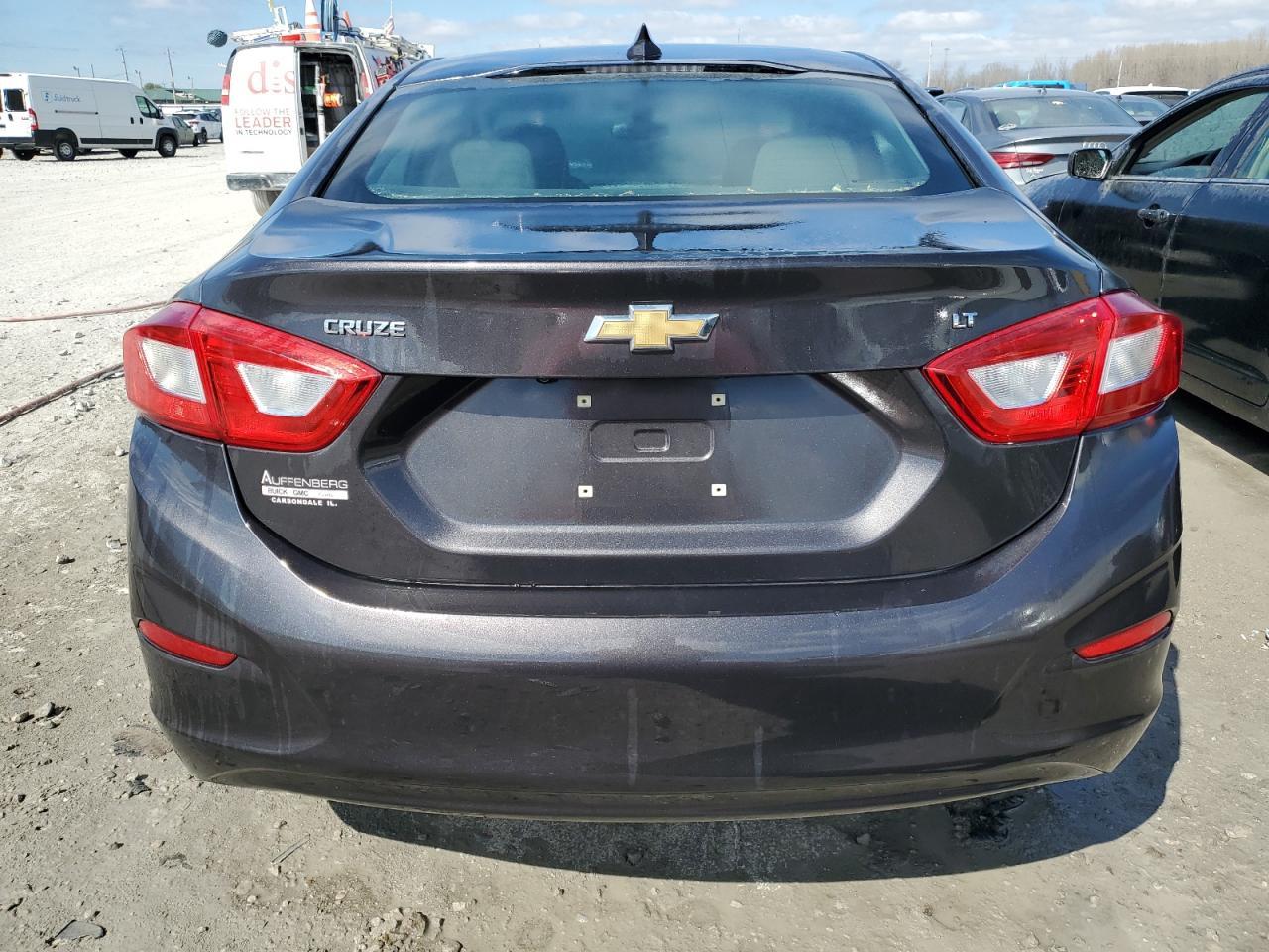 2017 CHEVROLET CRUZE LT - Image 6