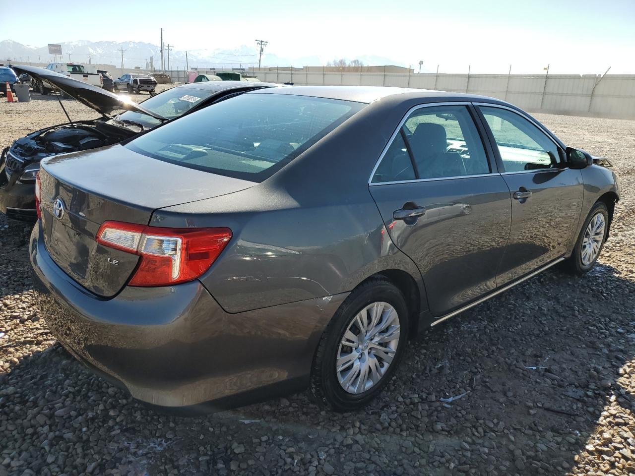 2013 TOYOTA CAMRY L - Image 3