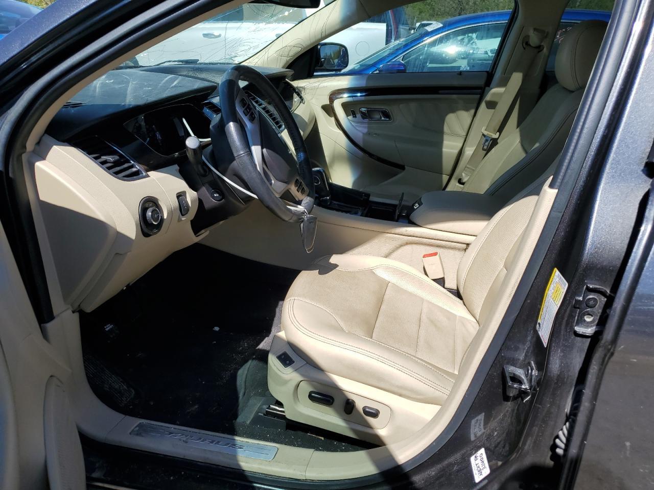 2019 FORD TAURUS LIM - Image 7