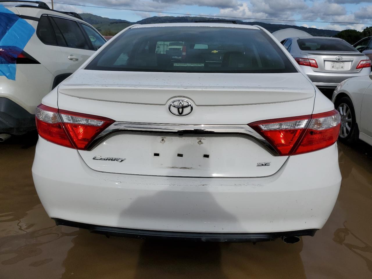 2016 TOYOTA CAMRY LE - Image 6