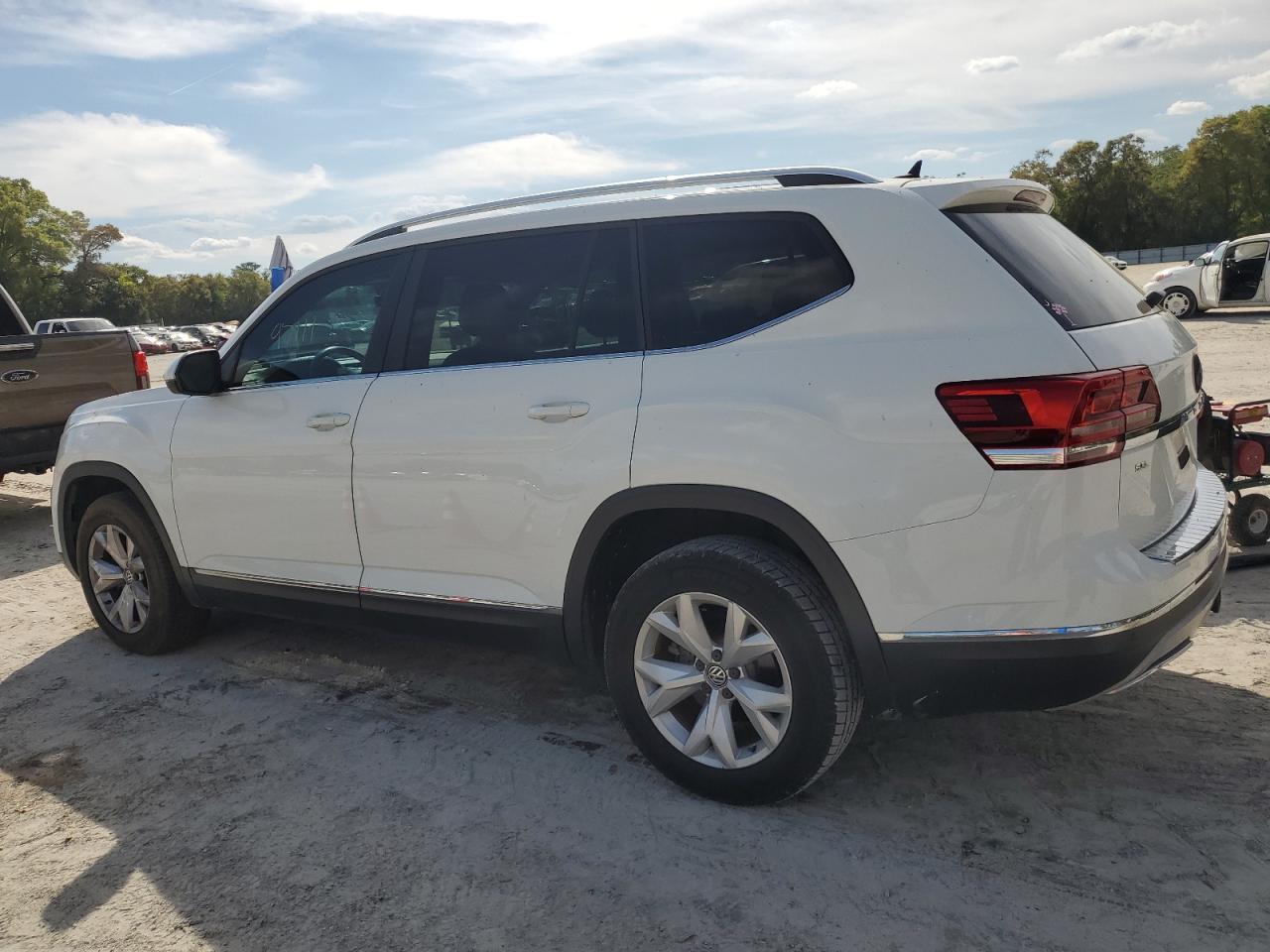 2018 VOLKSWAGEN ATLAS SEL - Фото 2