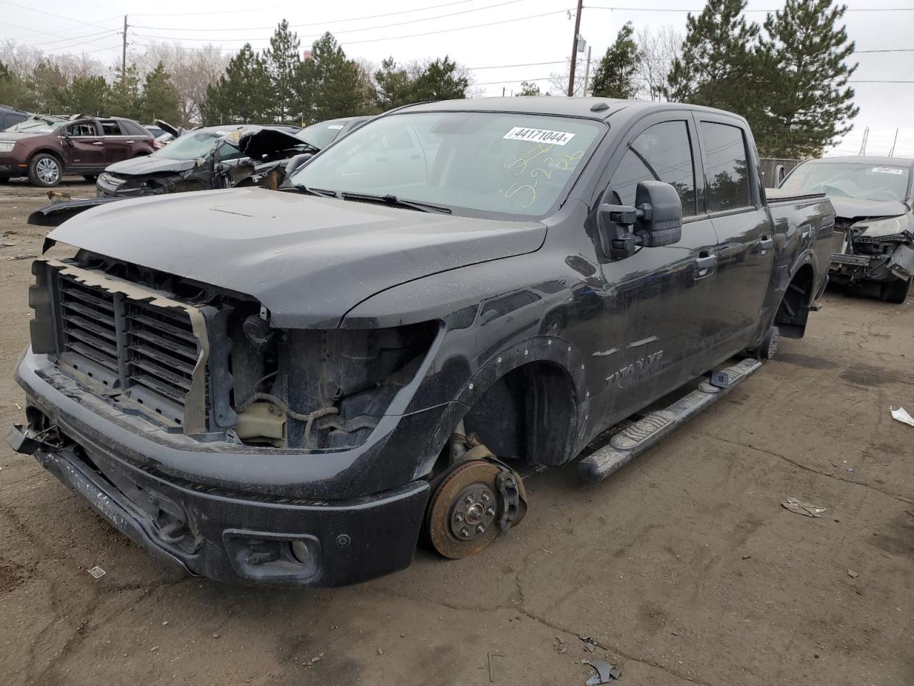 2018 NISSAN TITAN SV