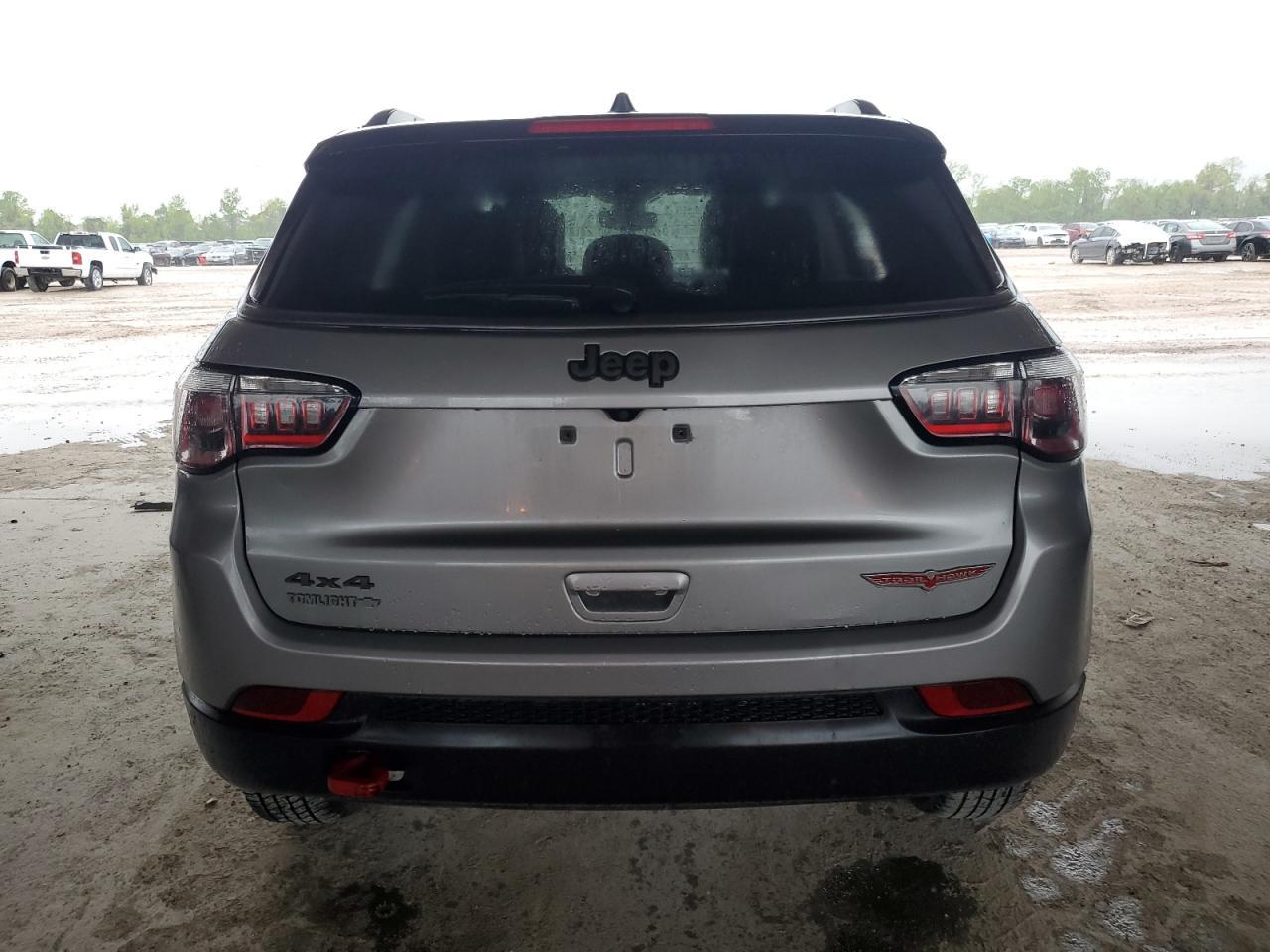 2019 JEEP COMPASS TR - Фото 6