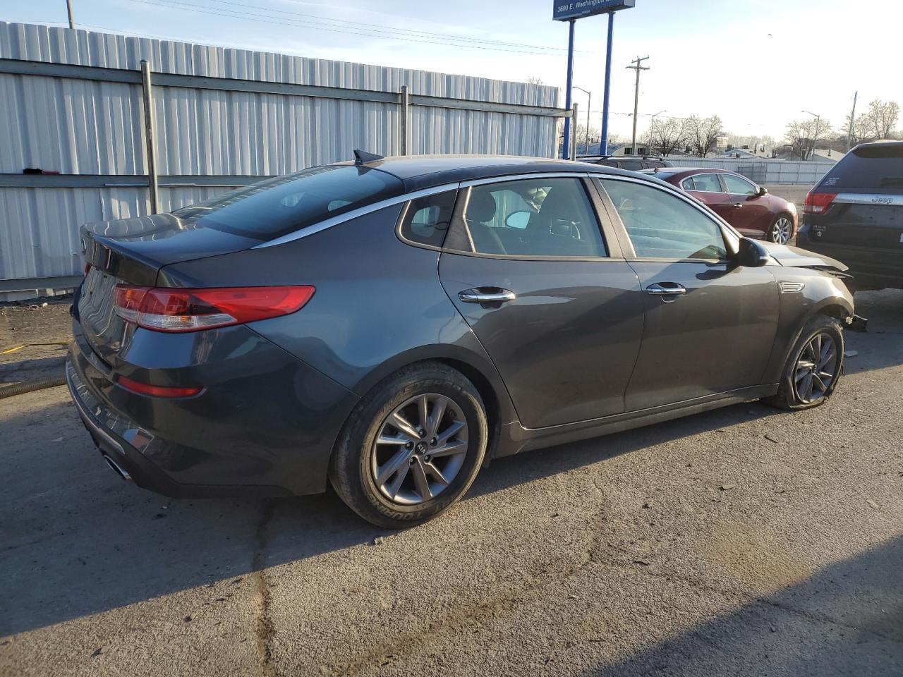 2020 KIA OPTIMA LX - Фото 3