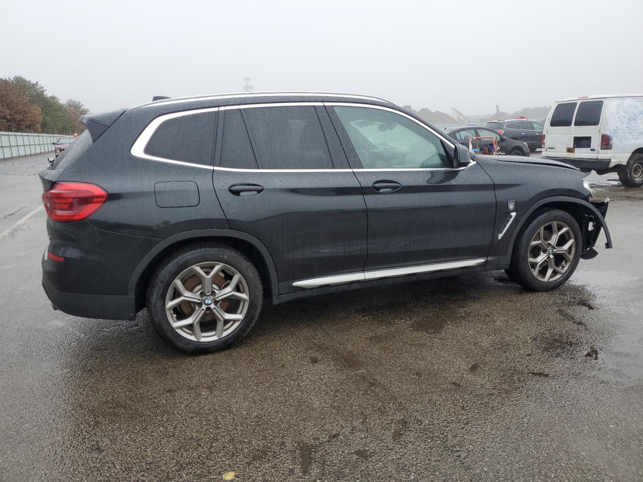 2021 BMW X3 XDRIVE3 - Фото 3