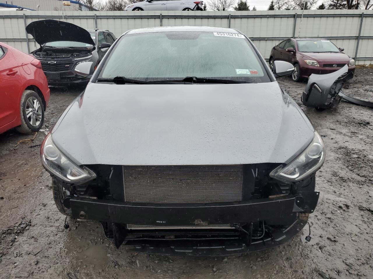 2017 HYUNDAI ELANTRA SE - Image 5
