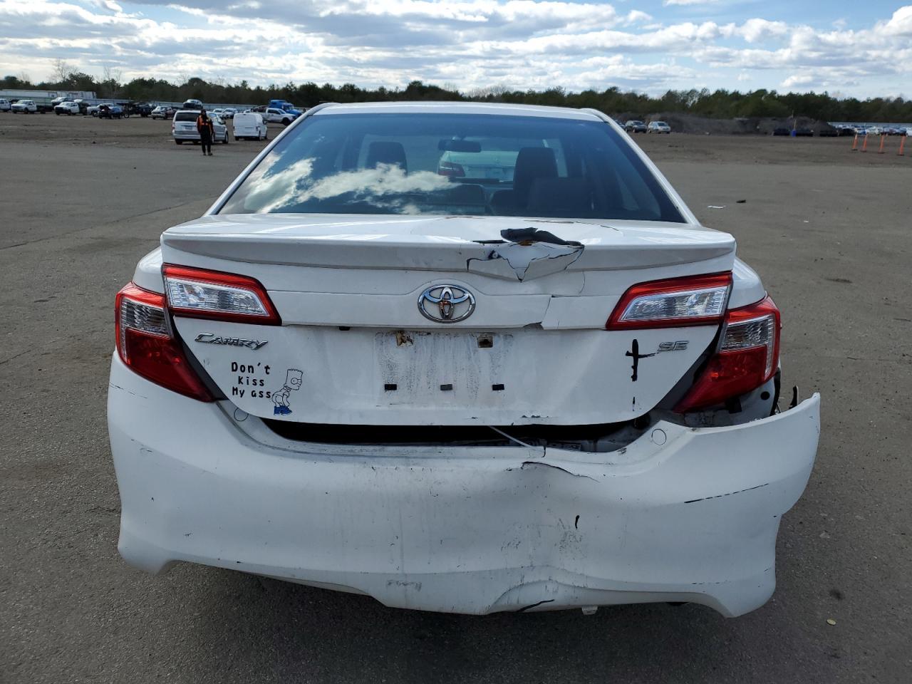 2014 TOYOTA CAMRY L - Image 6