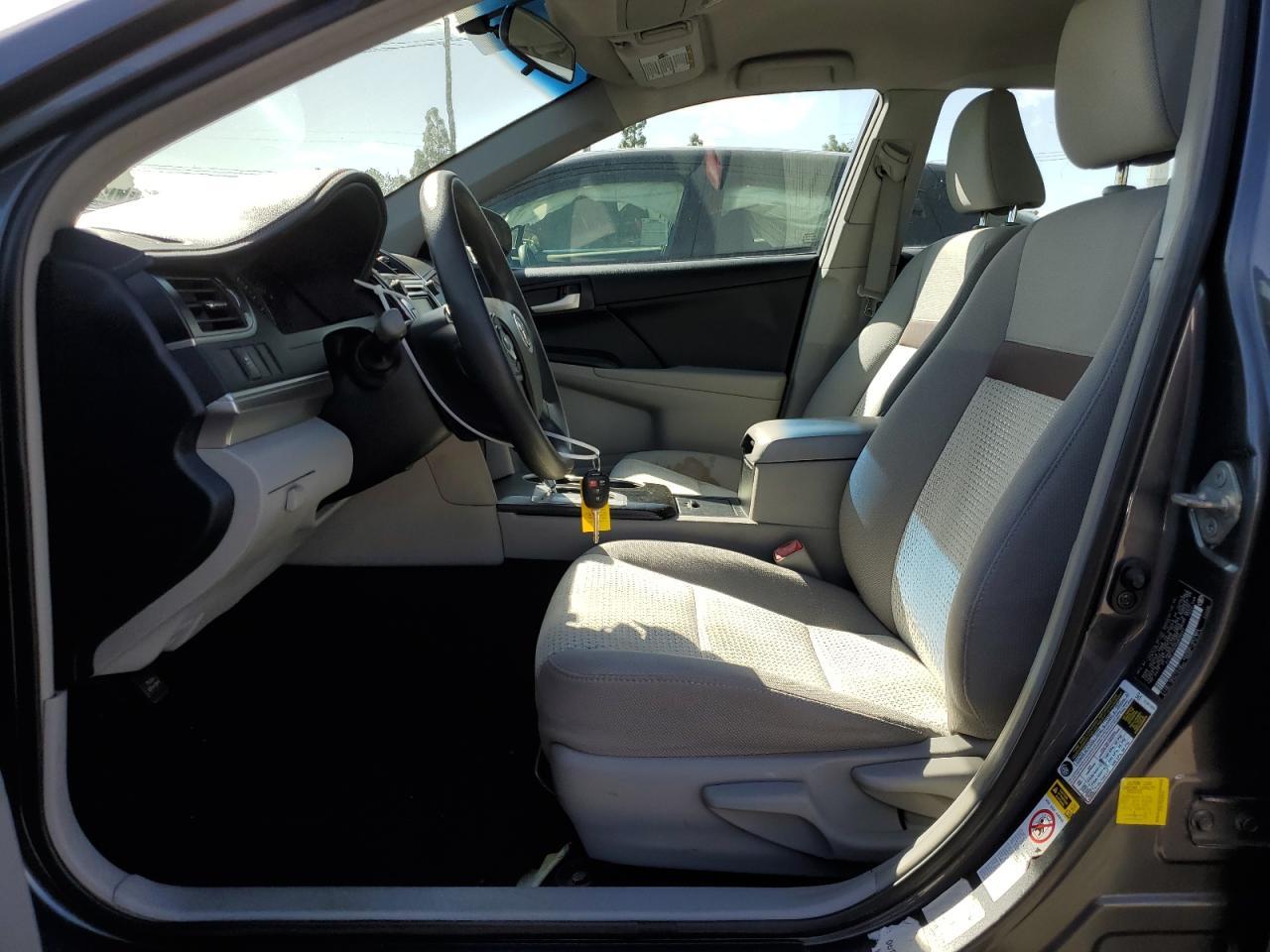 2013 TOYOTA CAMRY L - Фото 7