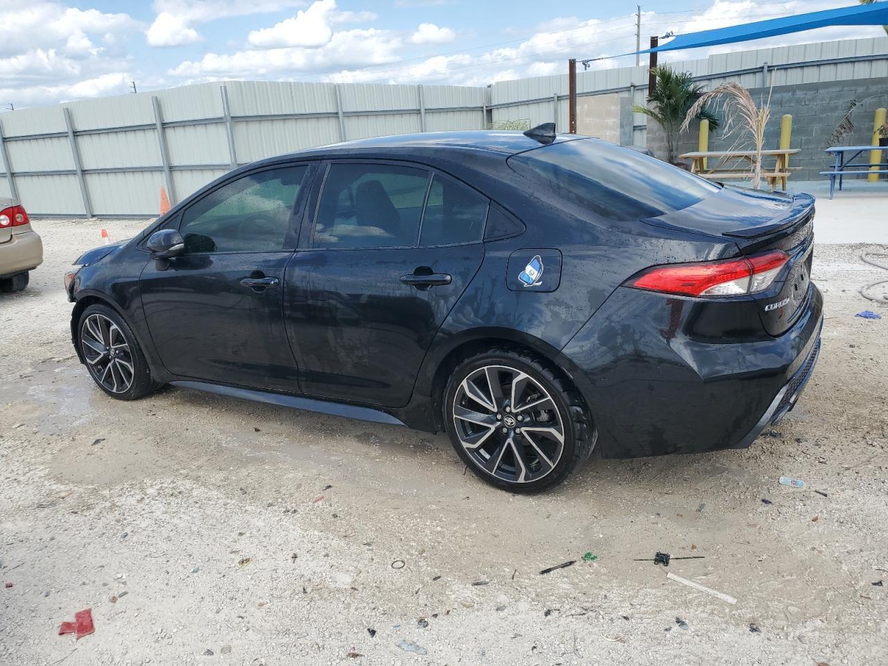 2020 TOYOTA COROLLA SE - Image 2
