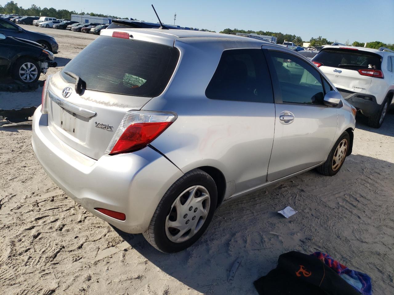 2012 TOYOTA YARIS - Image 3