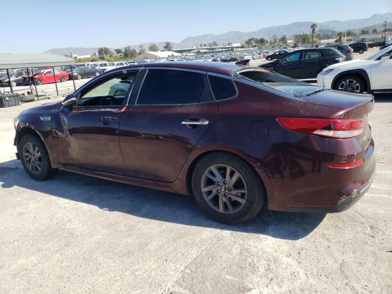 2020 KIA OPTIMA LX - Фото 2