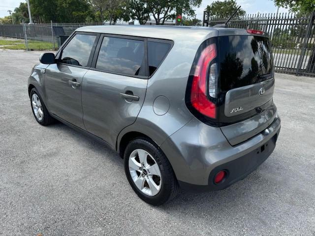 2017 Kia Soul - Image 2