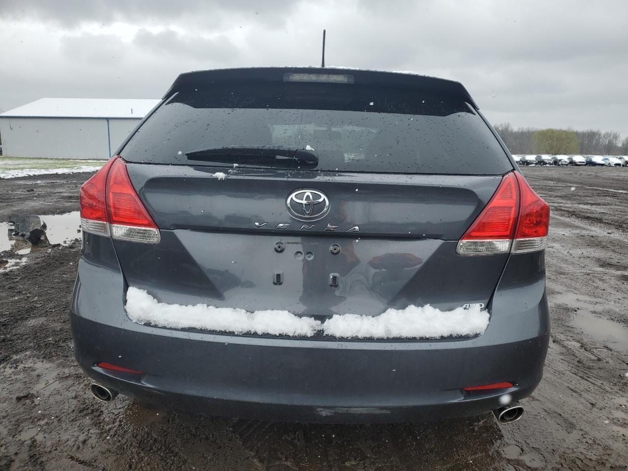 2011 TOYOTA VENZA - Фото 6