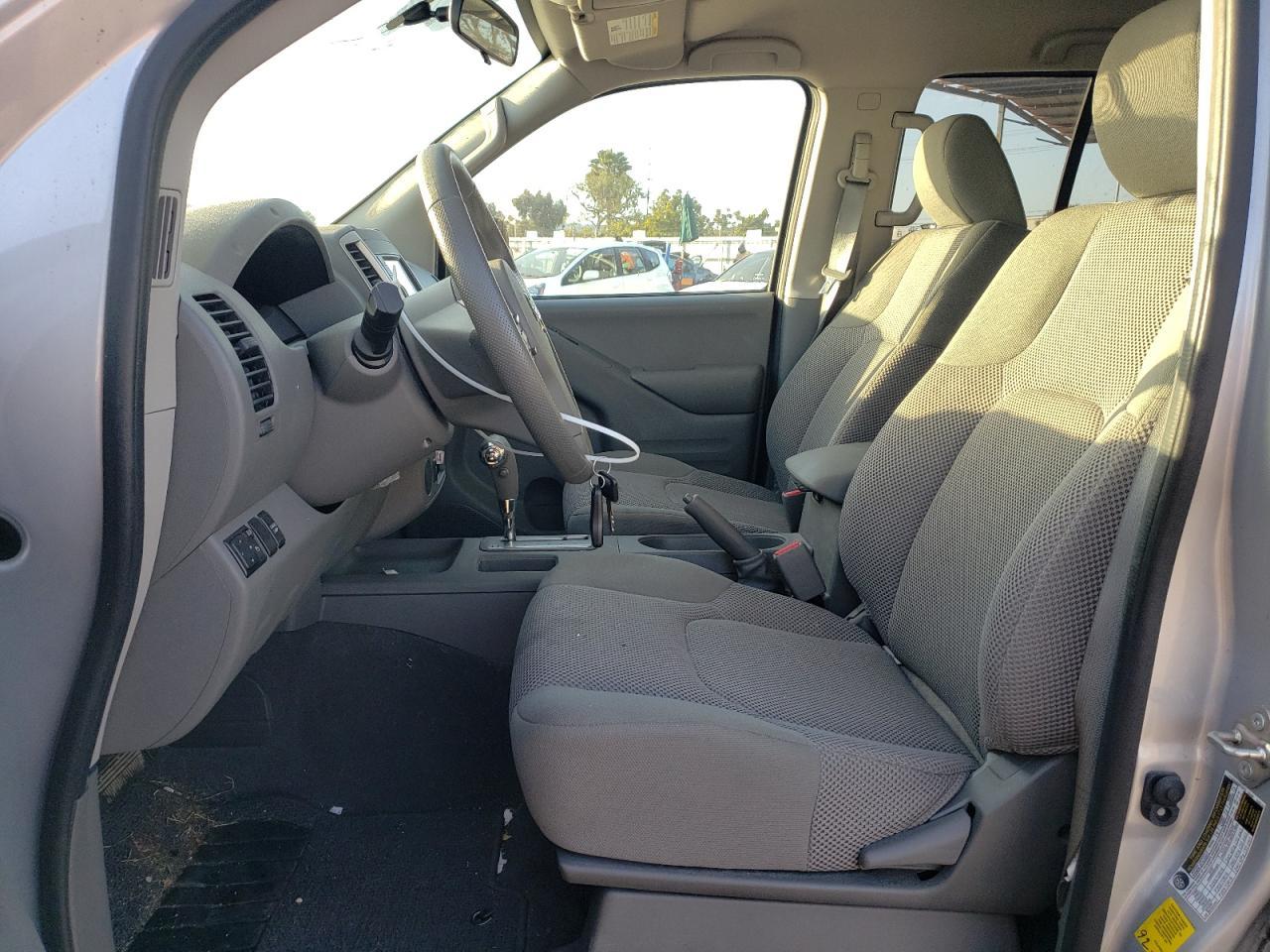 2019 NISSAN FRONTIER S - Фото 7