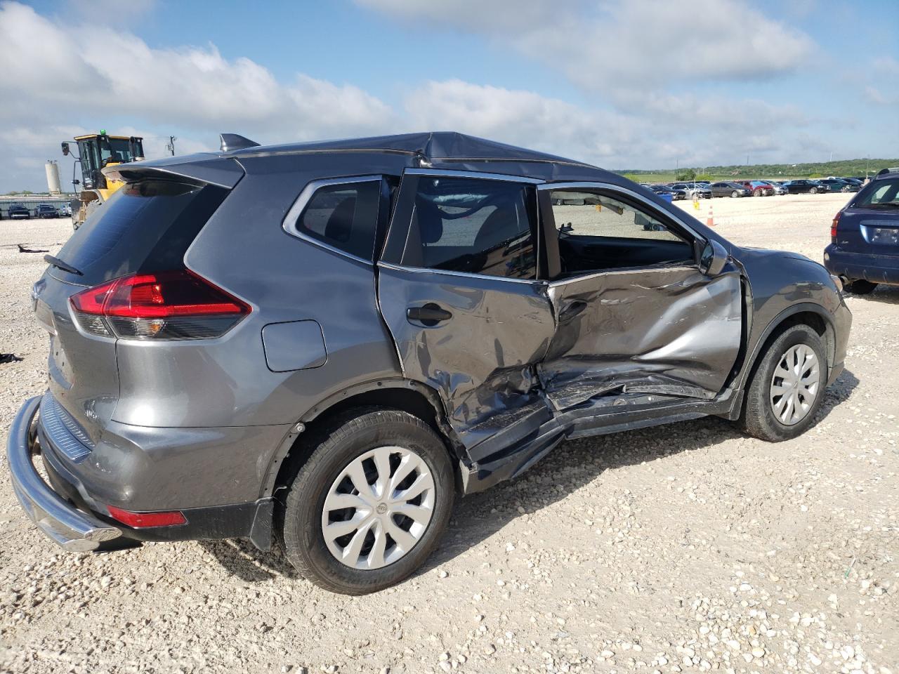 2018 NISSAN ROGUE S - Фото 3