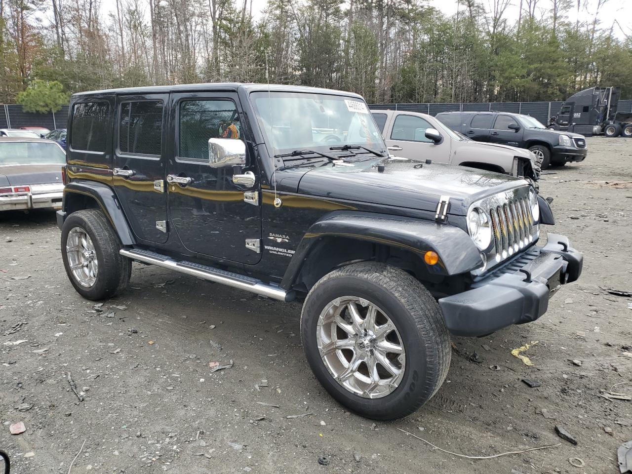 2017 JEEP WRANGLER U - Image 4