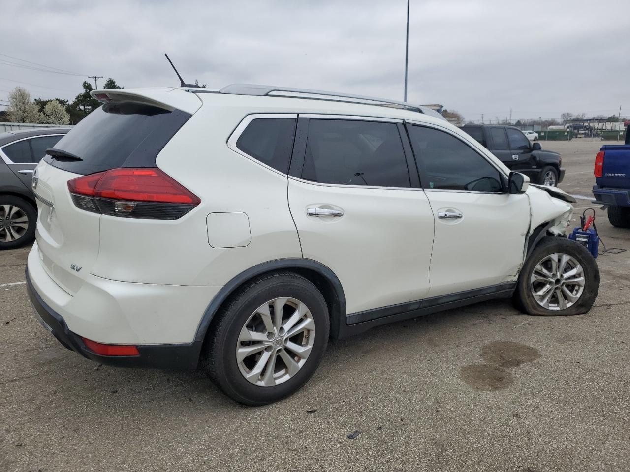 2016 NISSAN ROGUE S - Фото 3