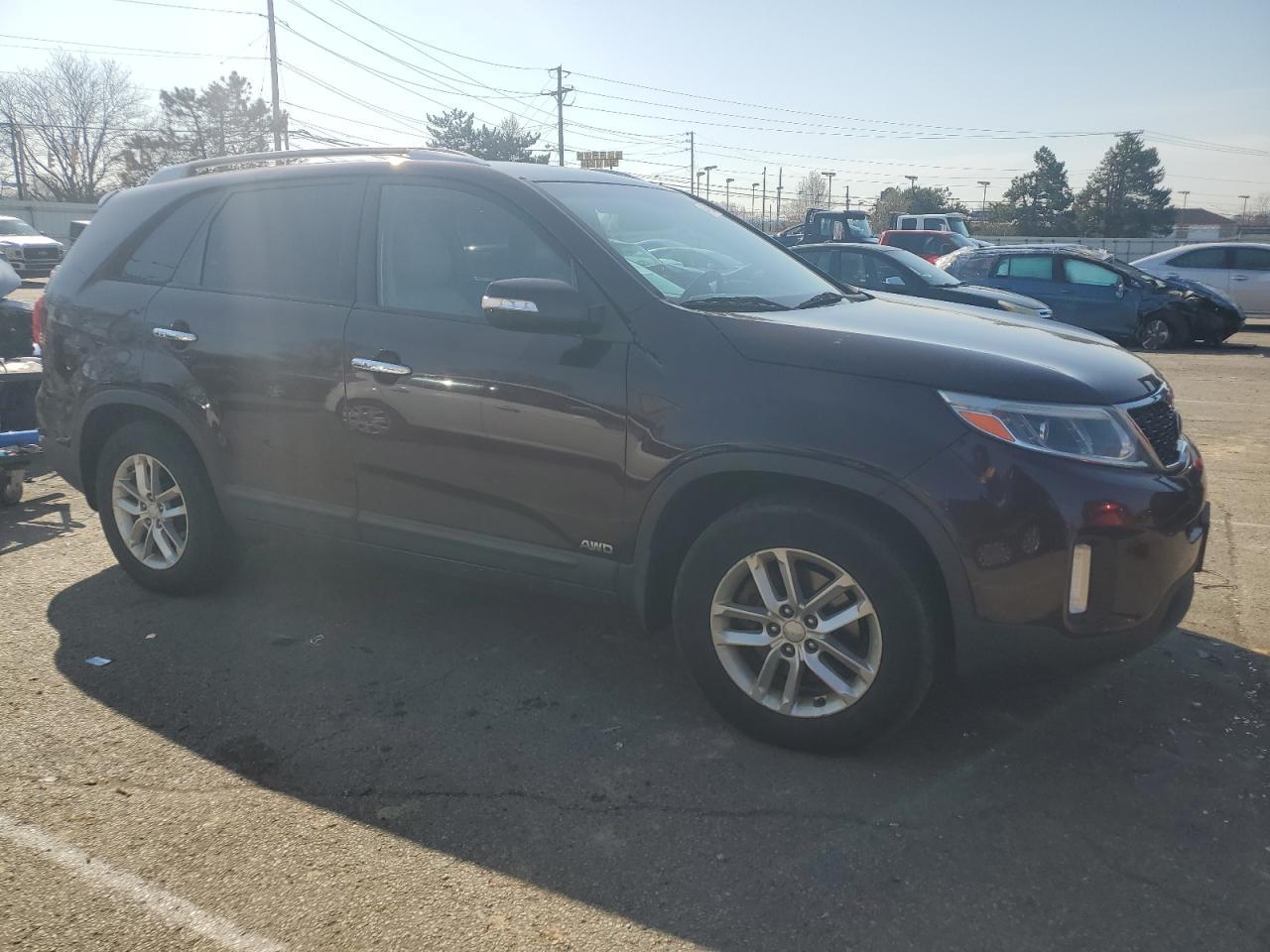 2014 KIA SORENTO LX - Image 4