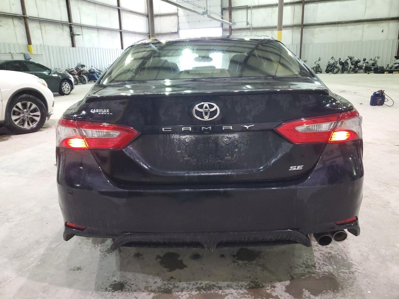 2018 TOYOTA CAMRY L - Фото 6