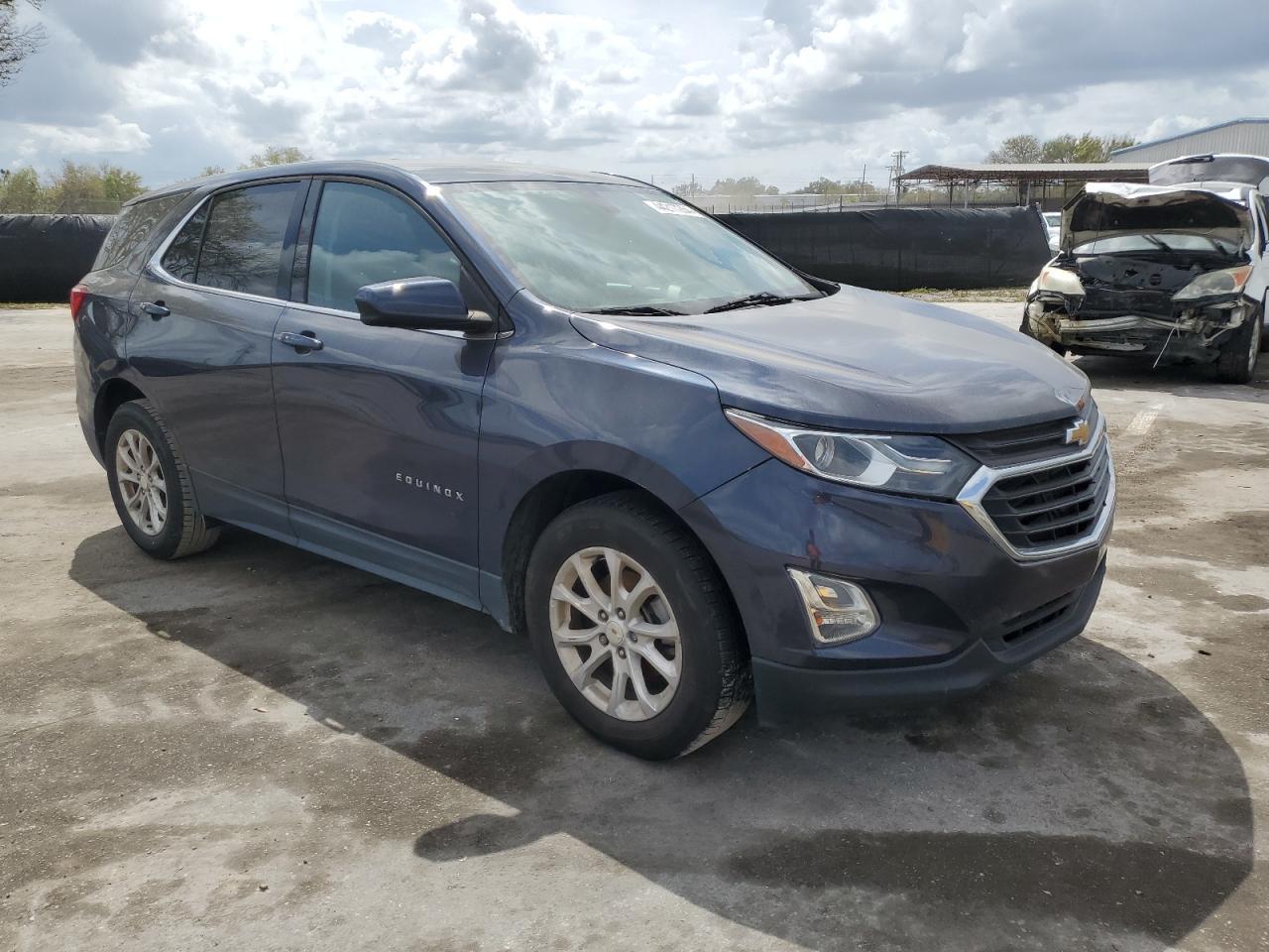 2019 CHEVROLET EQUINOX LT - Image 4