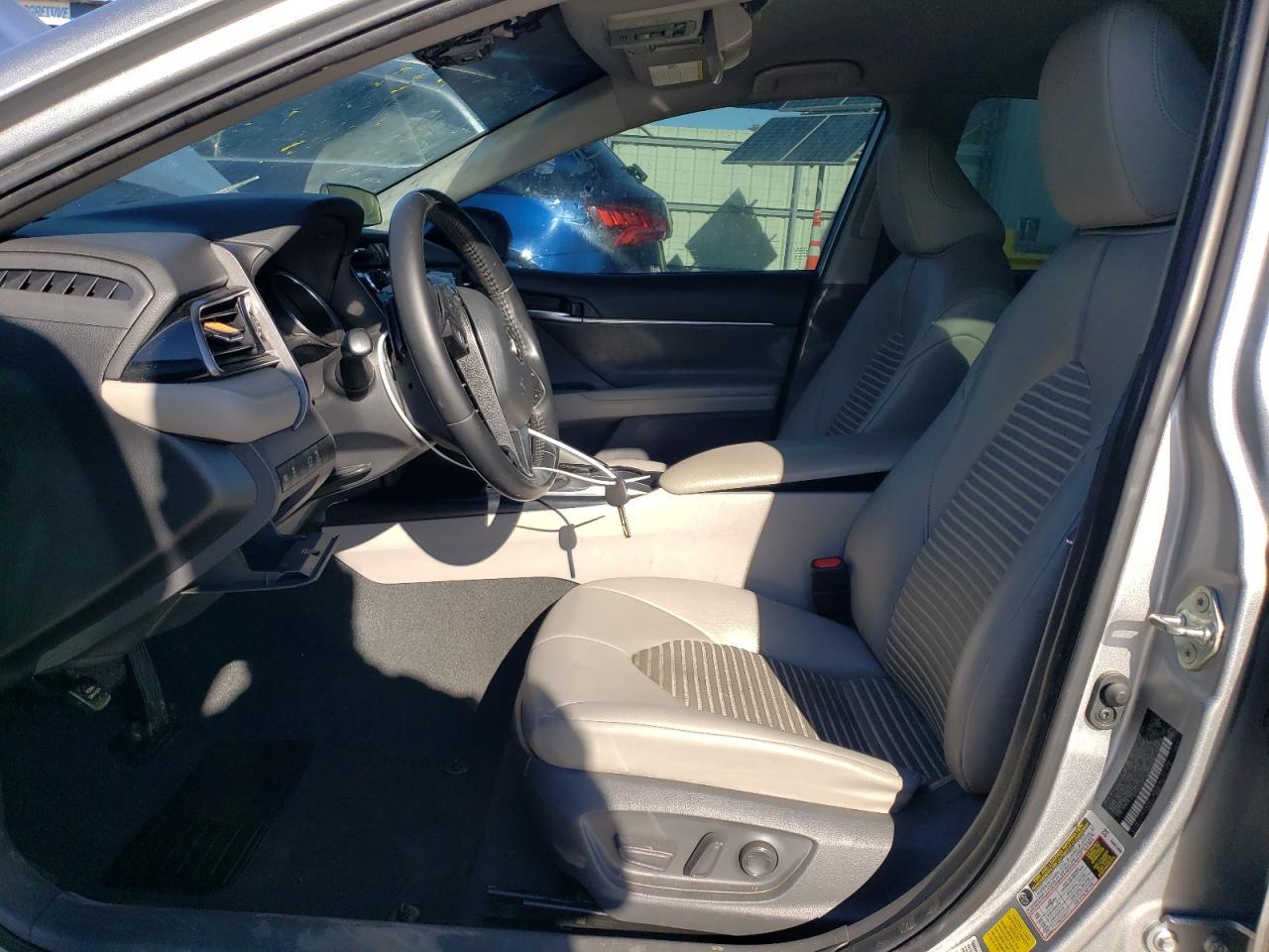 2020 TOYOTA CAMRY SE - Image 7