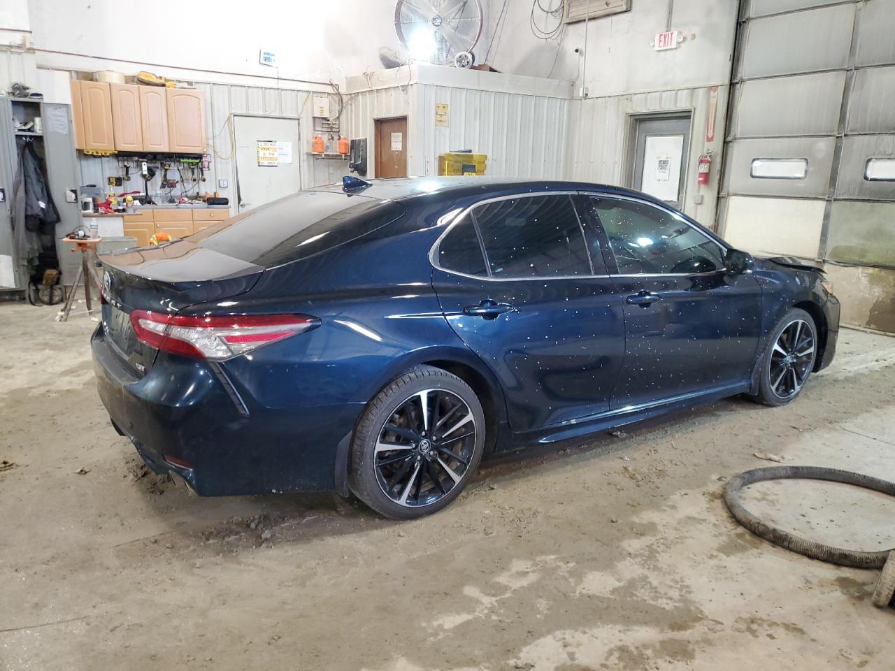 2019 TOYOTA CAMRY XSE - Image 3