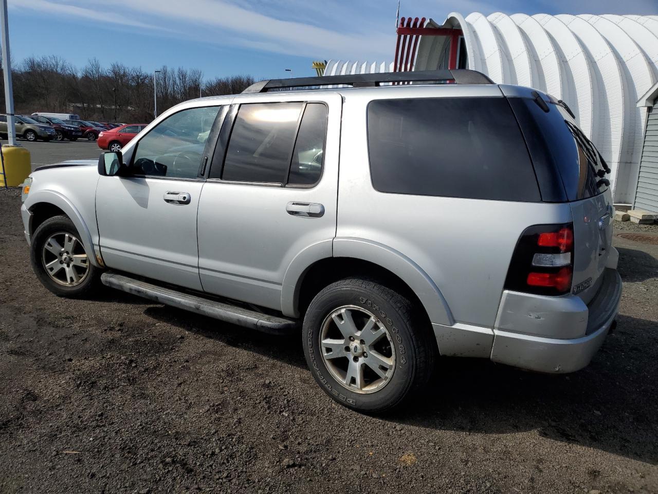 2010 FORD EXPLORER X - Фото 2