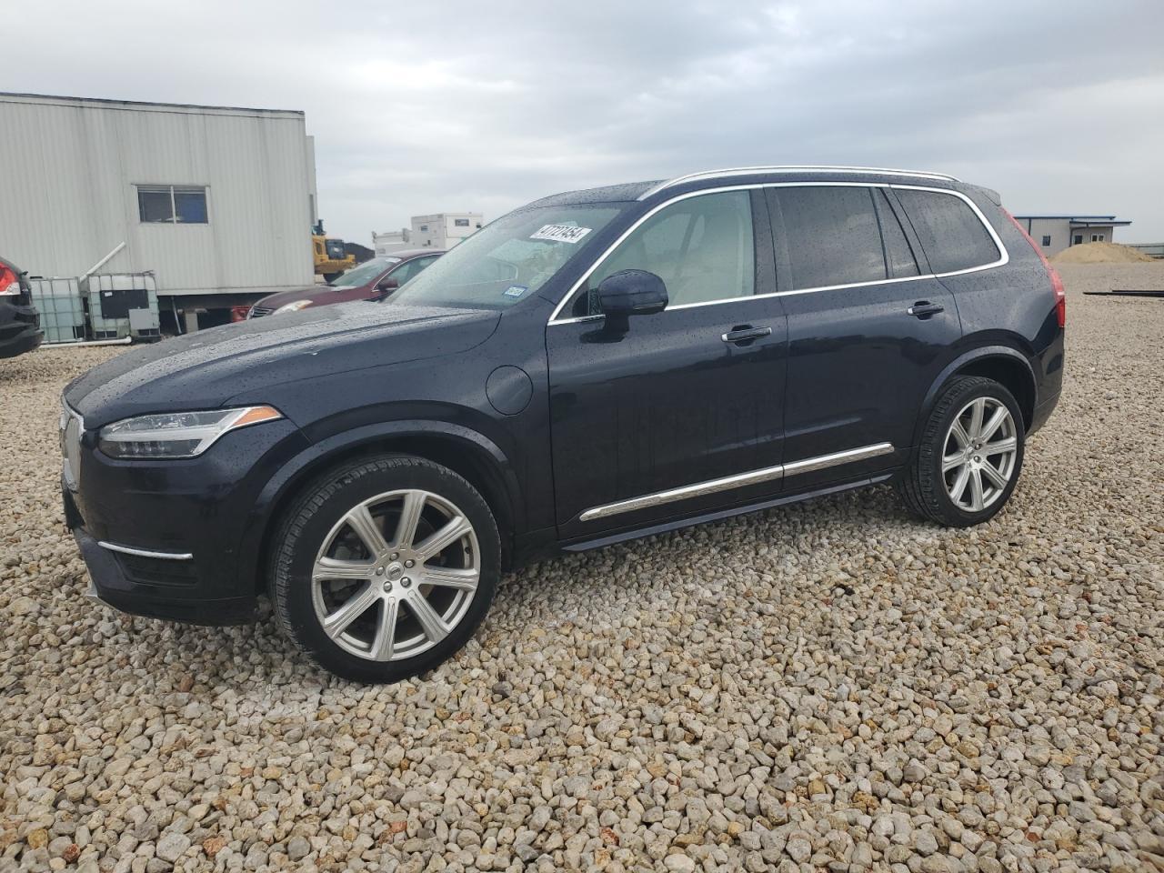 2017 VOLVO XC90 T8 car image