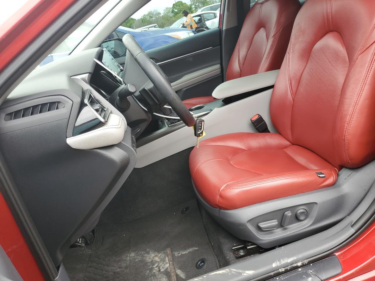2021 TOYOTA CAMRY SE - Image 7