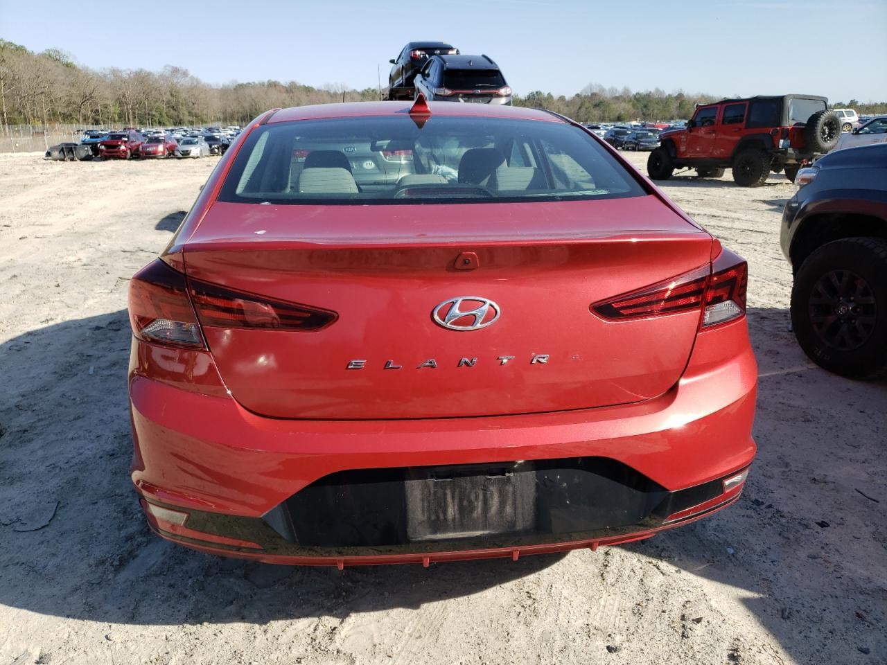 2019 HYUNDAI ELANTRA SE - Фото 6