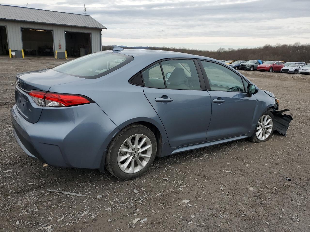 2020 TOYOTA COROLLA LE - Фото 3
