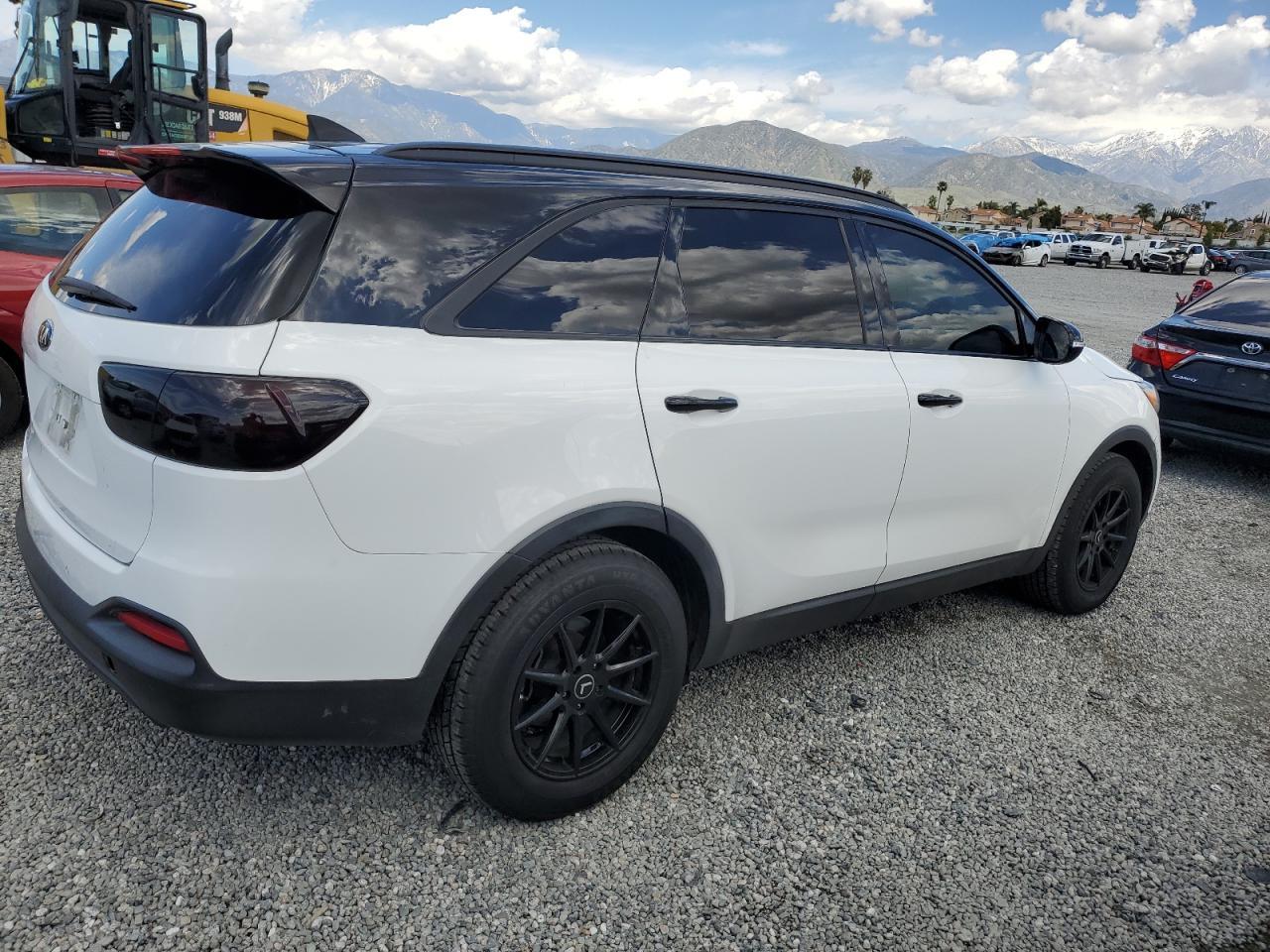 2016 KIA SORENTO LX - Image 3