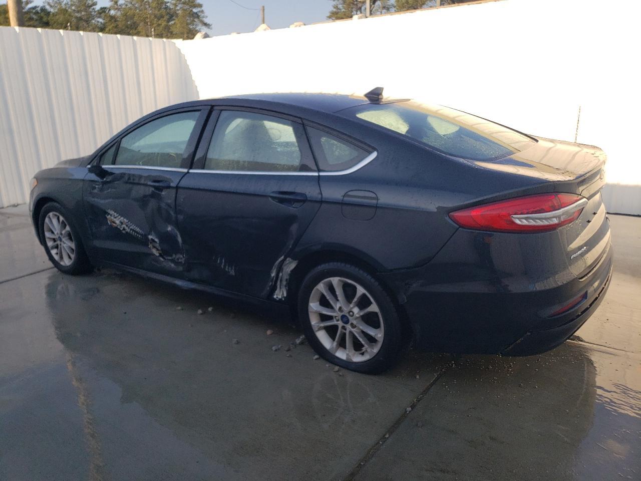 2020 FORD FUSION SE - Image 2