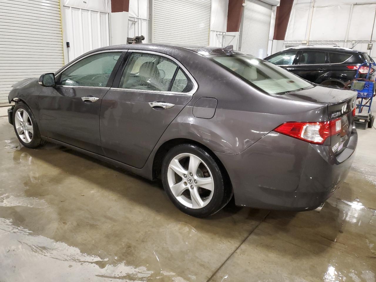 2010 ACURA TSX - Image 2