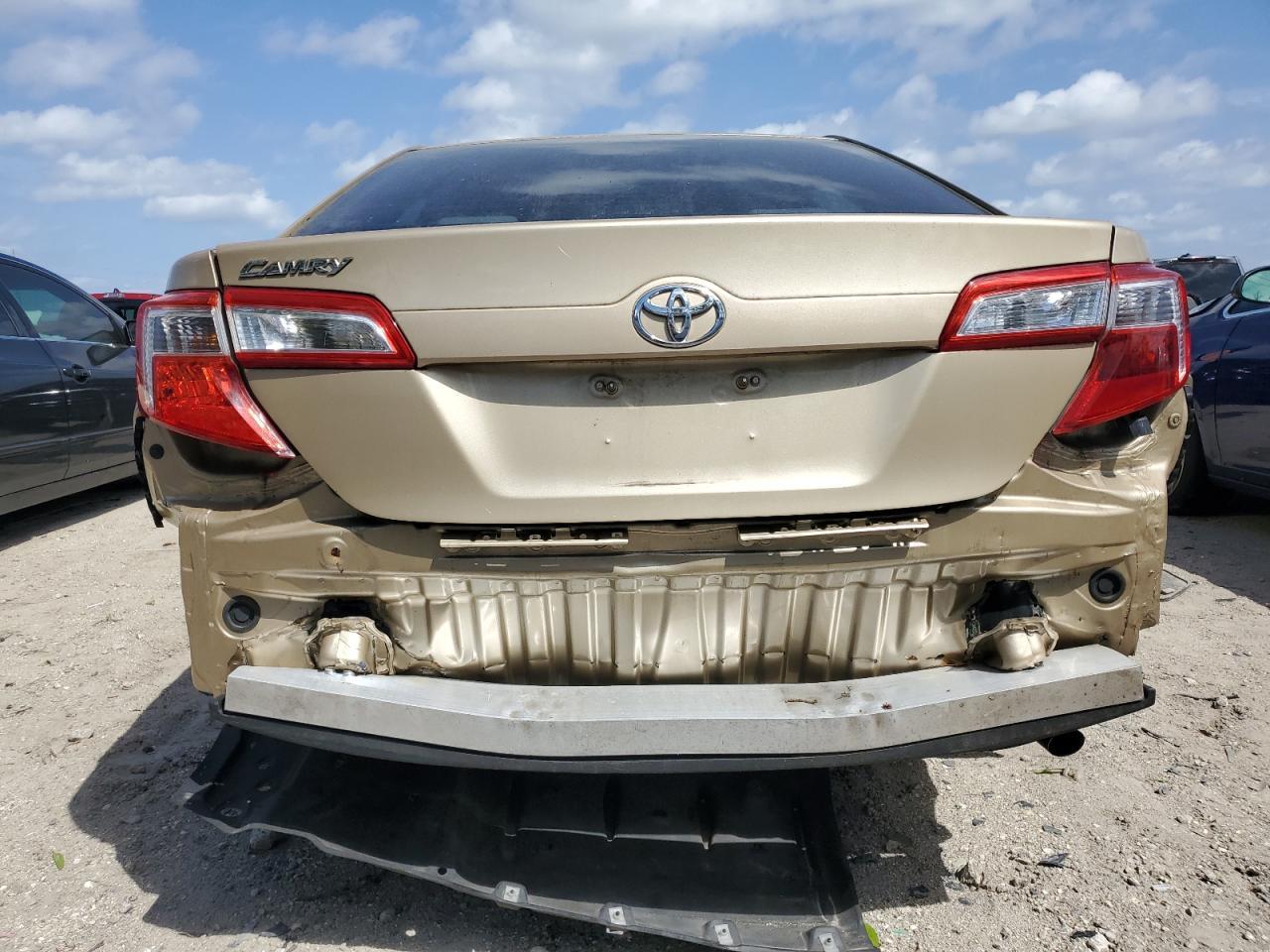 2012 TOYOTA CAMRY BASE - Image 6