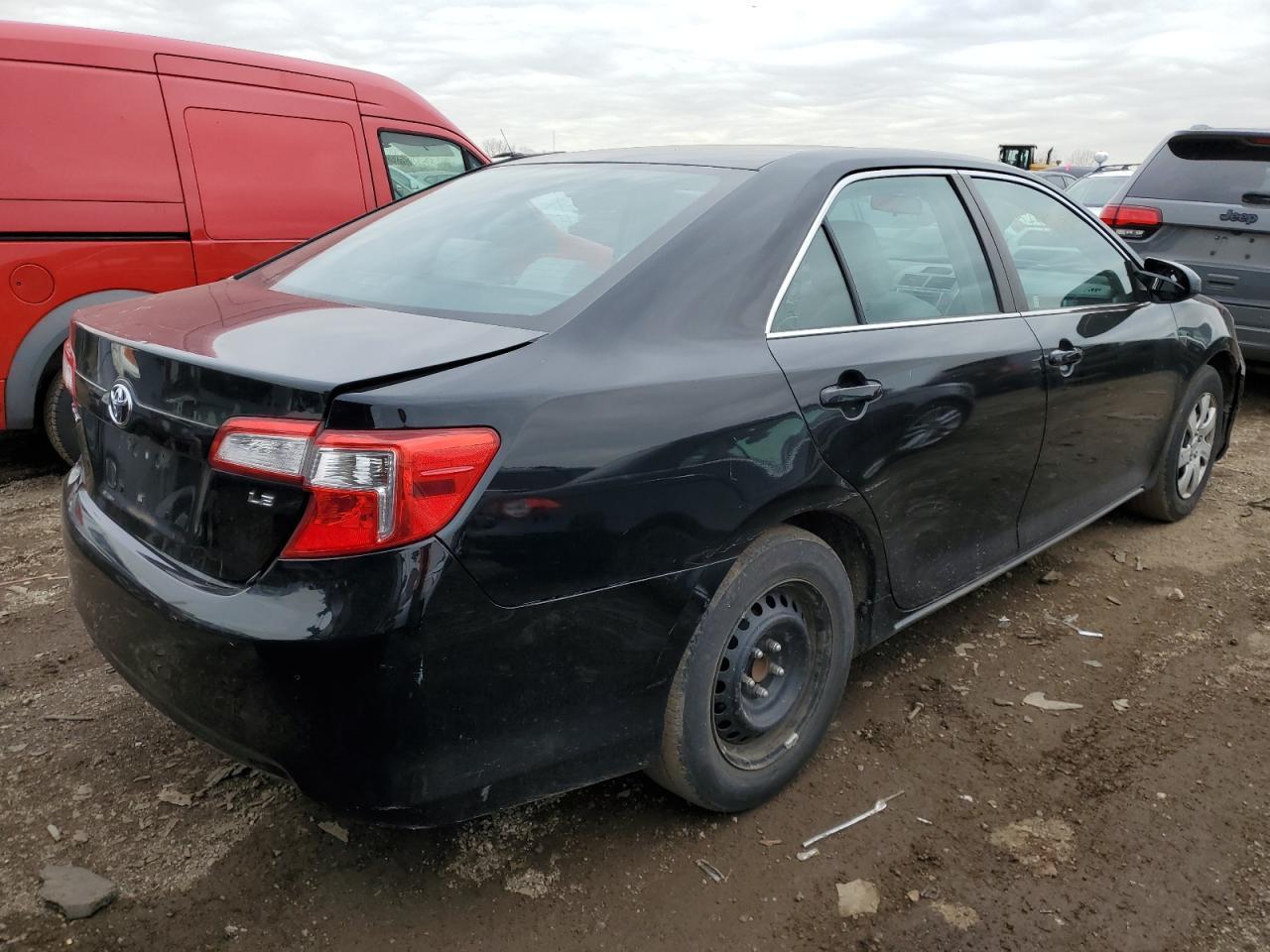 2014 TOYOTA CAMRY L - Image 3