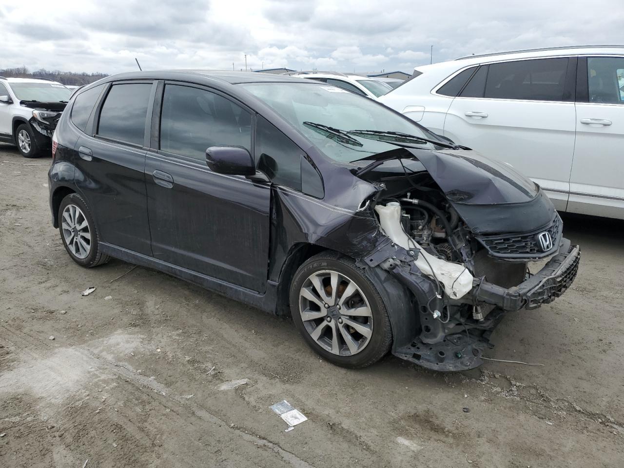 2013 HONDA FIT SPORT - Фото 4