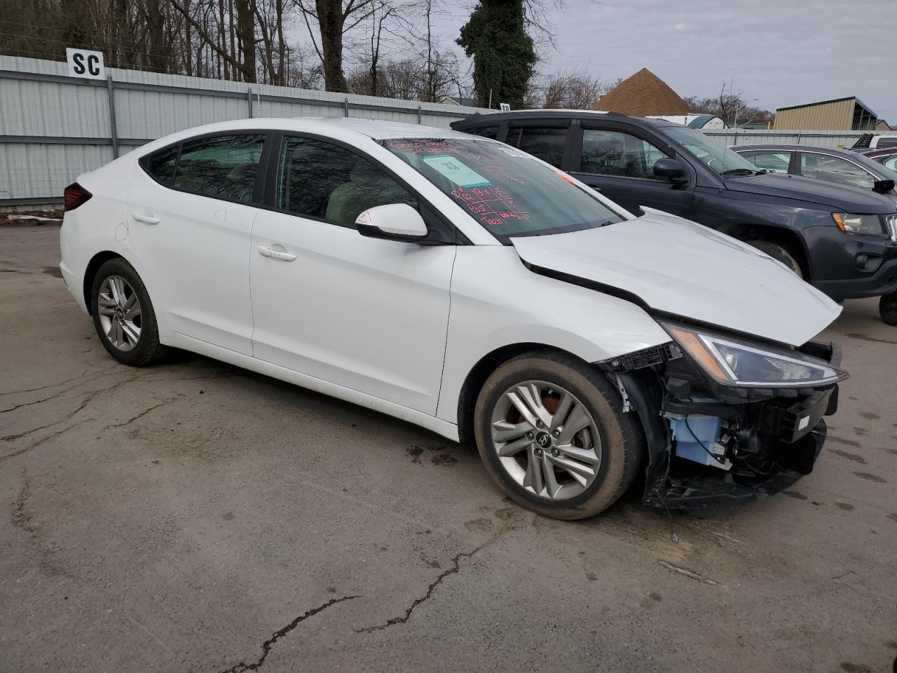 2019 HYUNDAI ELANTRA SE - Фото 4