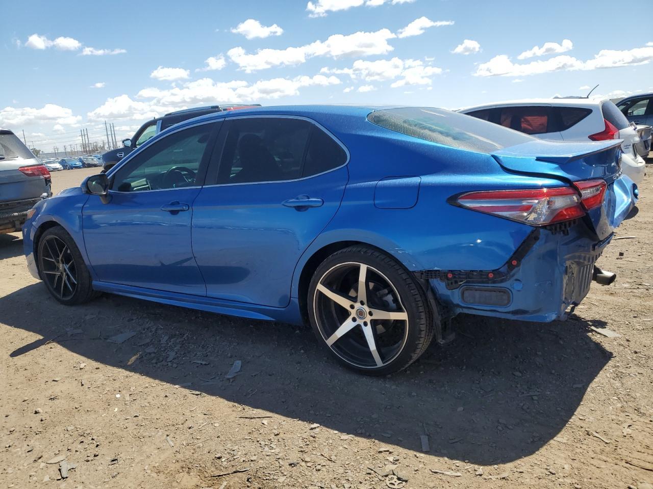 2018 TOYOTA CAMRY L - Фото 2